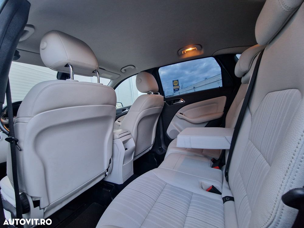 Mercedes-Benz B 180 CDI BlueEfficiency 7G-DCT - 15