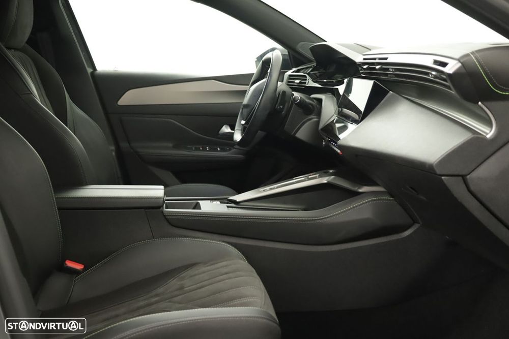 Peugeot 408 1.2 PureTech GT EAT8 - 22