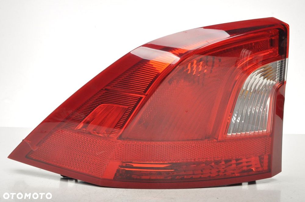 VOLVO S60 II LAMPA LEWA TYLNA LEWY TYŁ 31395930 FL