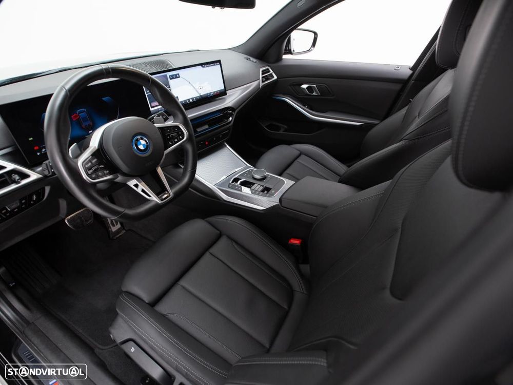 BMW 330 e Pack Desportivo M Auto - 8