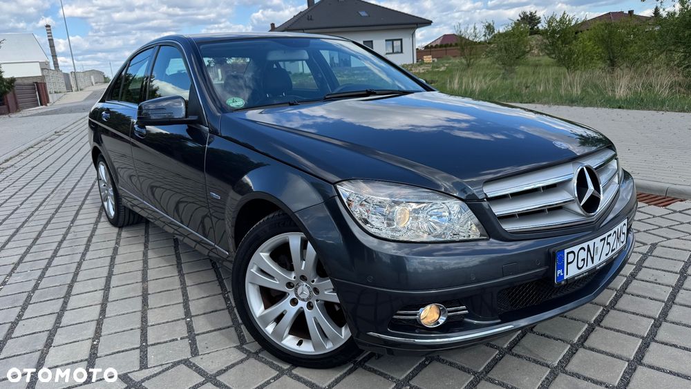 Mercedes-Benz Klasa C 180 CGI Automatik BlueEFFICIENCY Avantgarde - 8