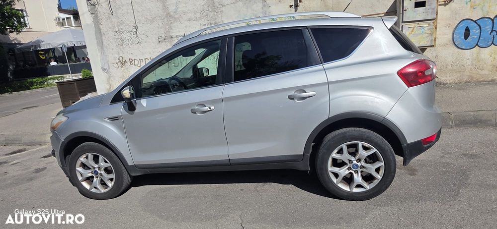 FORD Kuga 2011 — imagine 2