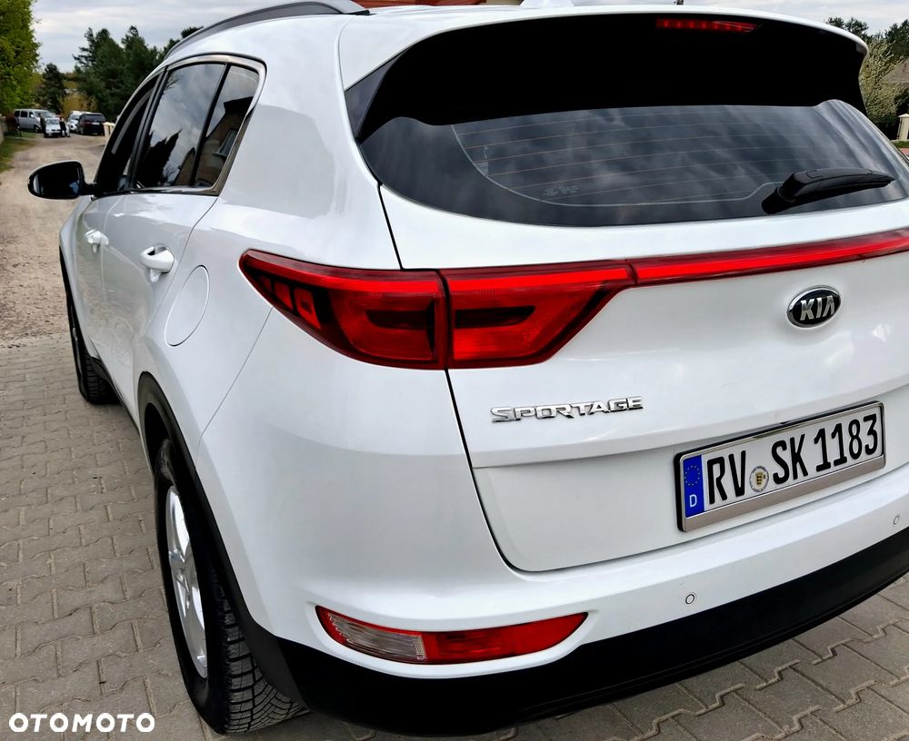 Kia Sportage 1.7 CRDI 2WD Dream-Team Edition - 13