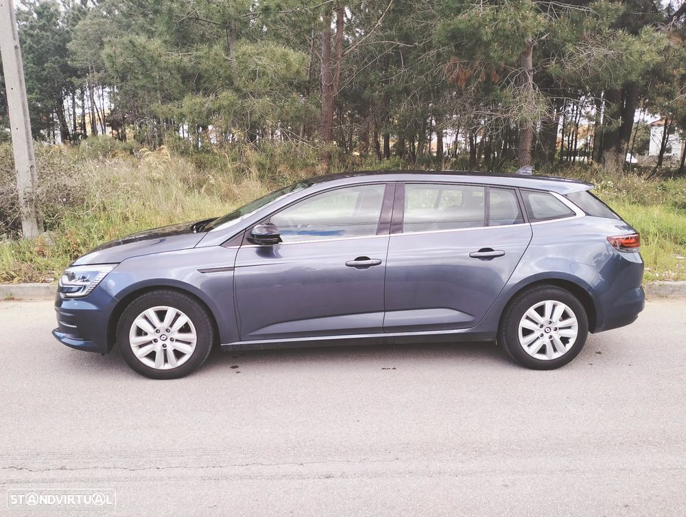 Renault Mégane Sport Tourer 1.5 Blue dCi Equilibre EDC - 4