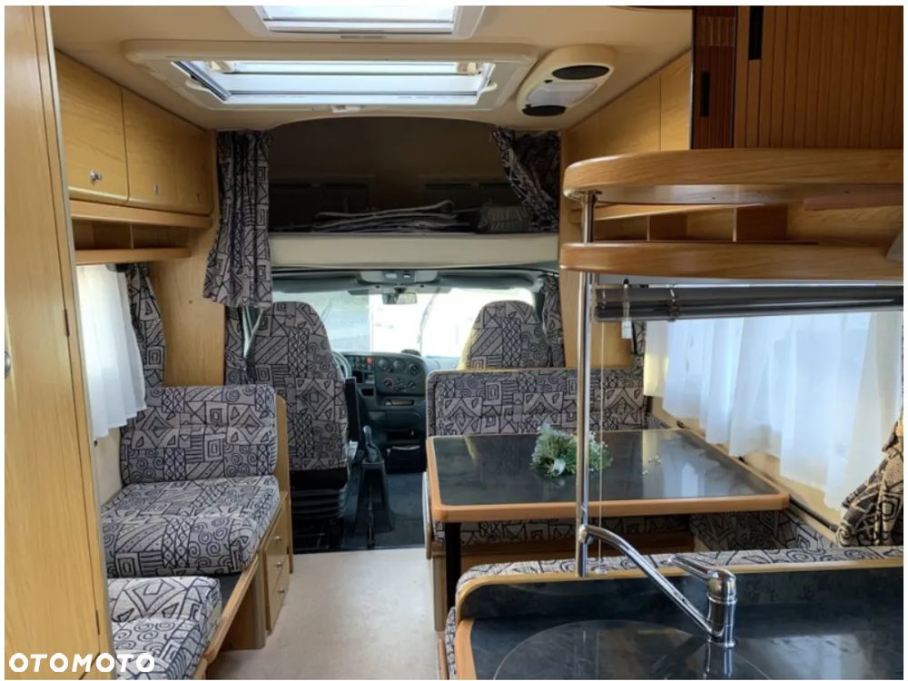 Iveco zimowy LAIKA 7 osób 2x klima solary - 20