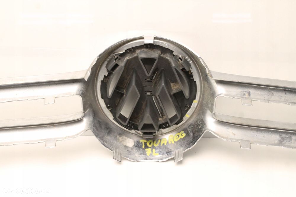 VW TOUAREG I LIFT GRILL ATRAPA CHROM ZNACZEK 7L6853668 # - 4