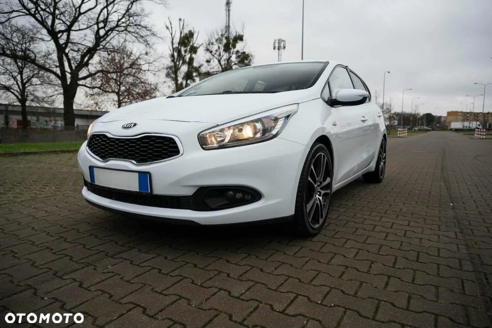 Kia Ceed 1.4 CVVT Attract - 5