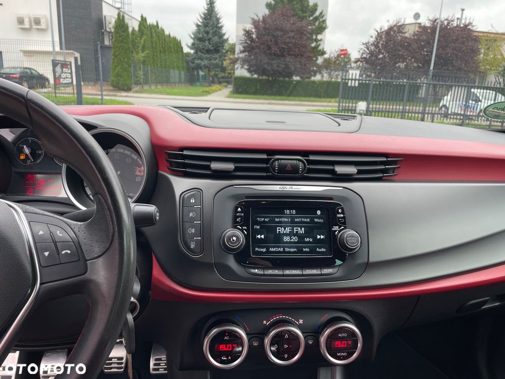 Alfa Romeo Giulietta 1.4 TB MultiAir Exclusive - 16