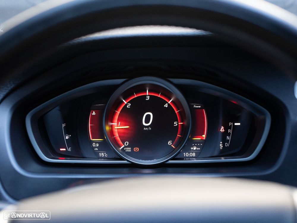 Volvo V40 2.0 D3 R-Design Geartronic - 33