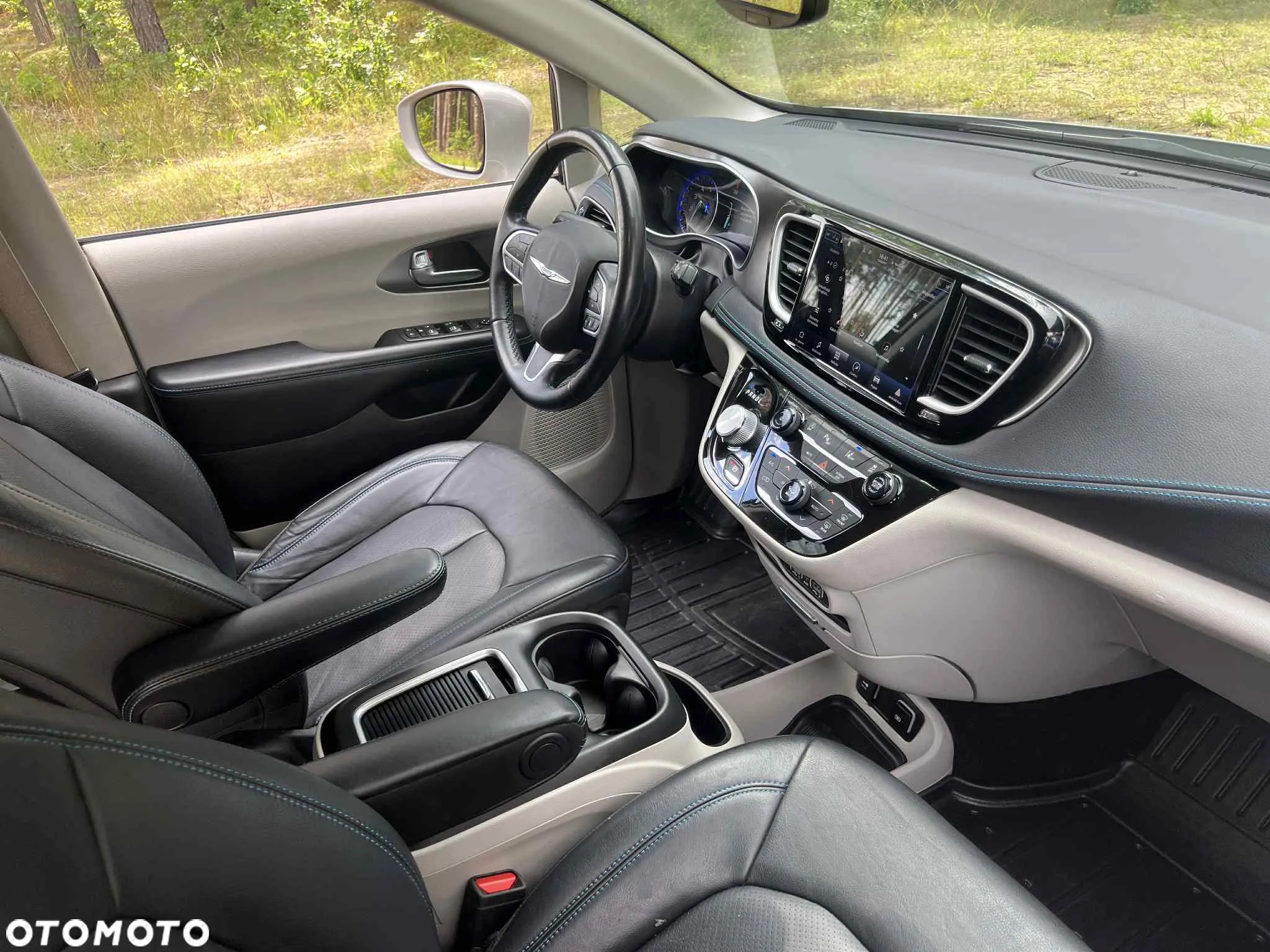 Chrysler Pacifica - 19