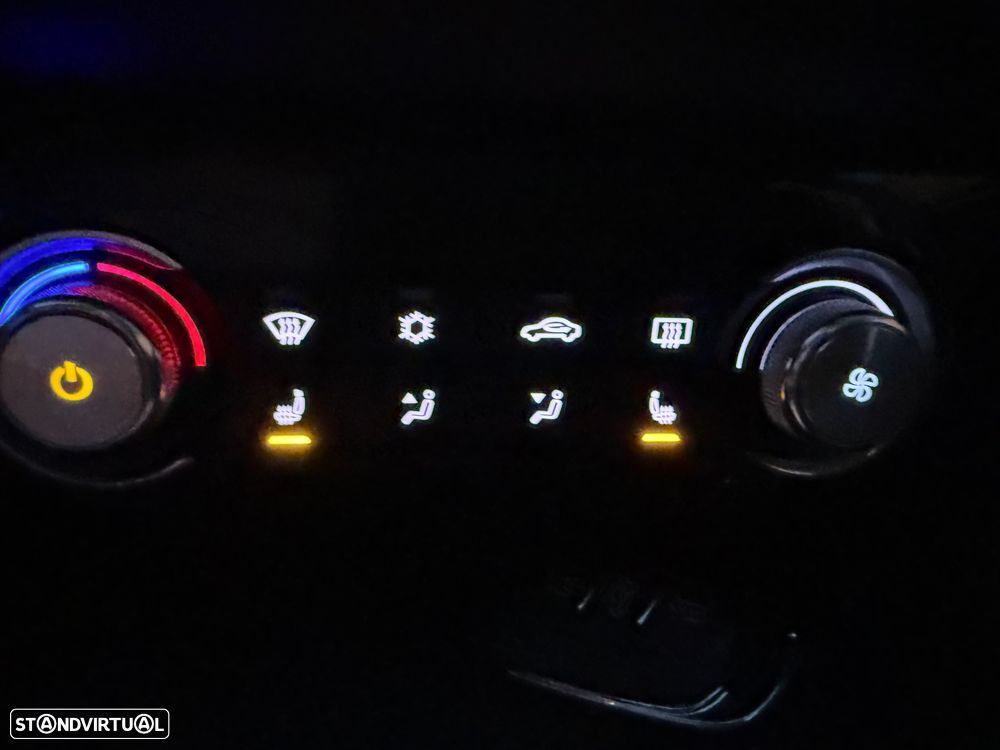 MG ZS - 40