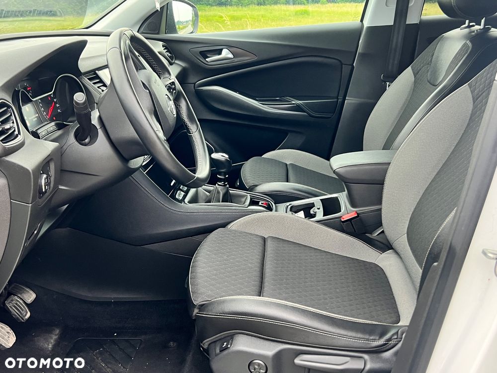 Opel Grandland X 1.2 Start/Stop Business INNOVATION - 8