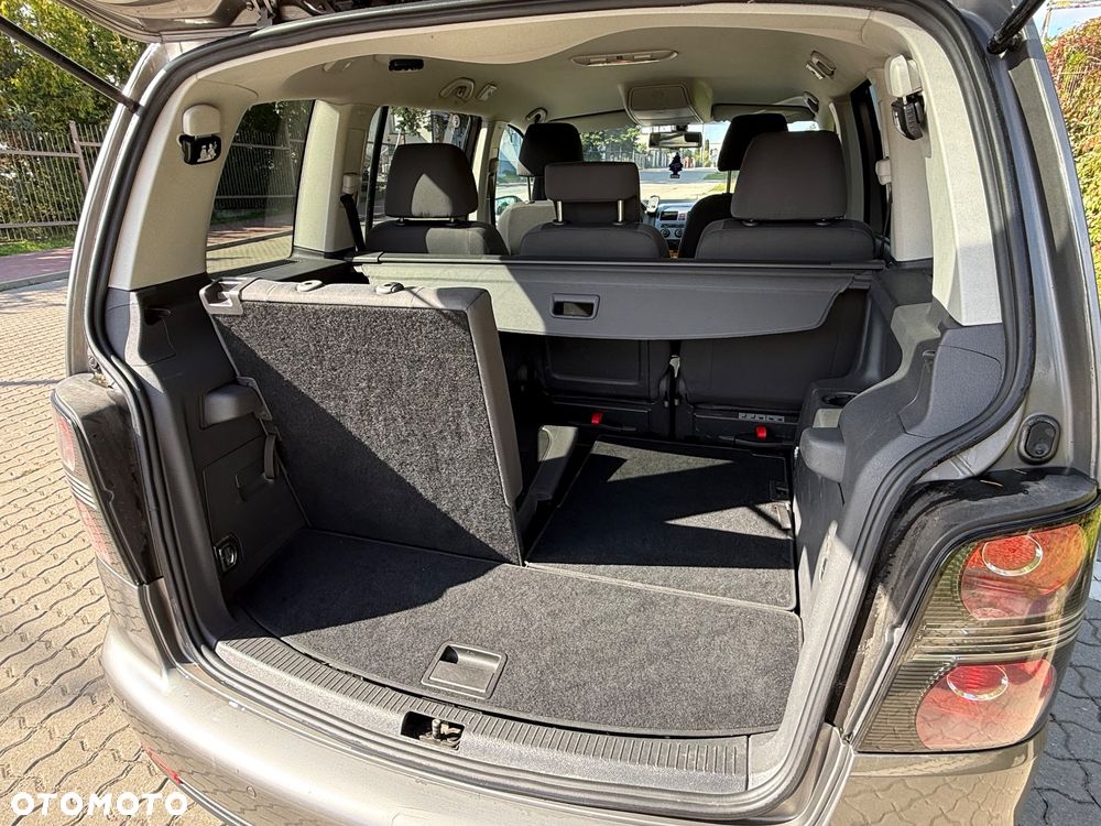Volkswagen Touran 2.0 TDI Freestyle - 8