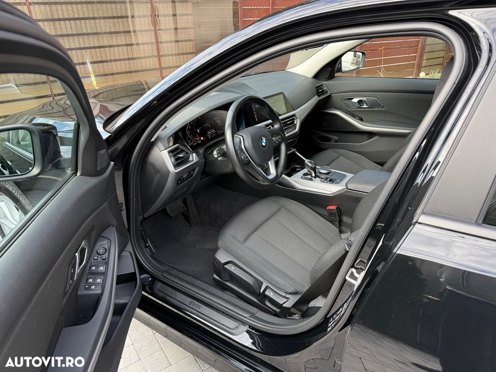 BMW Seria 3 320d xDrive AT MHEV - 3