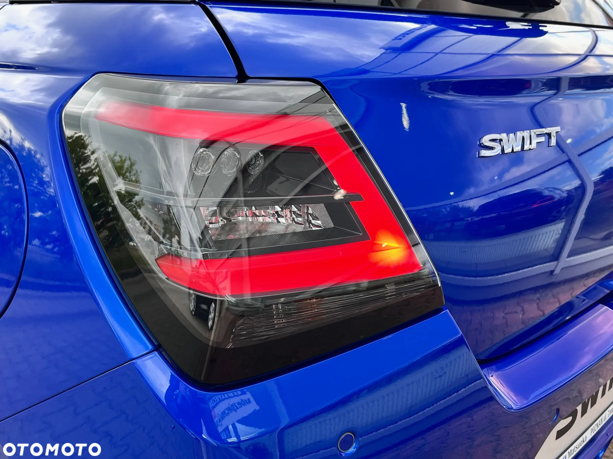 Suzuki Swift 1.2 Dualjet SHVS Elegance CVT - 10