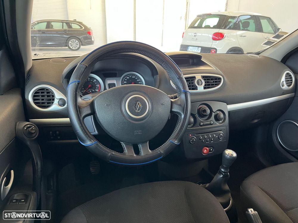 Renault Clio Sport Tourer - 9