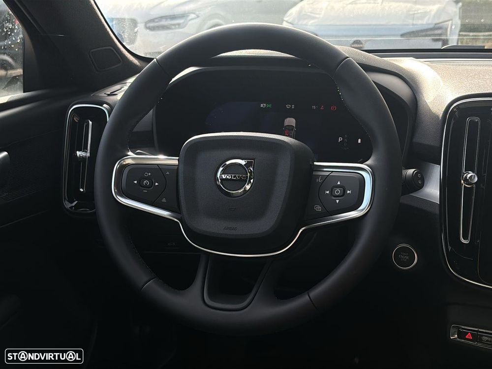 Volvo XC 40 2.0 B3 Core - 11