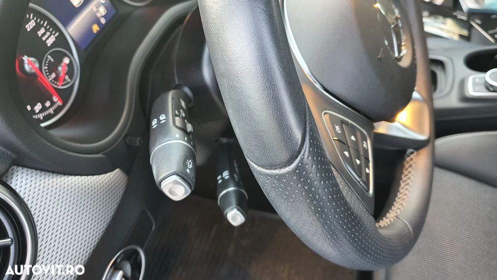 Mercedes-Benz B - 26