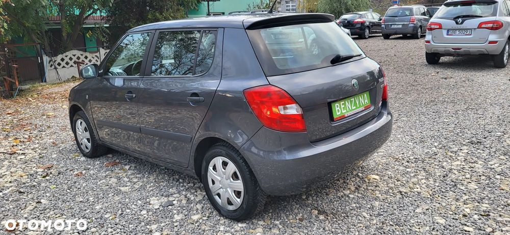 Skoda Fabia 1.2 HTP Ambiente - 9
