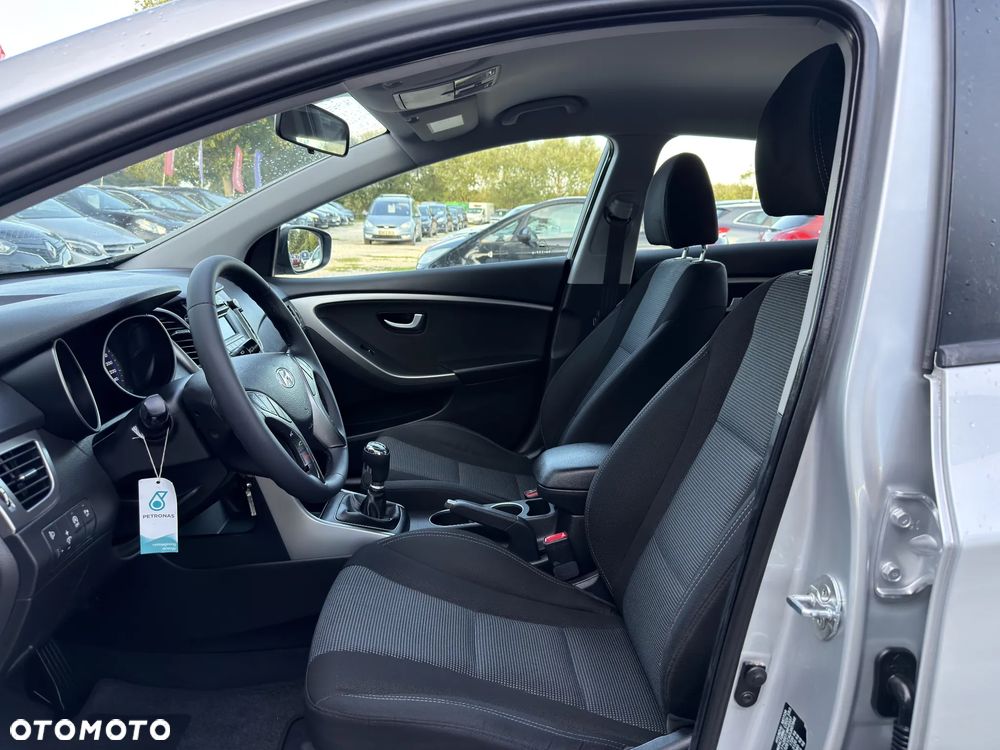 Hyundai i30 1.6 GDI Premium - 27