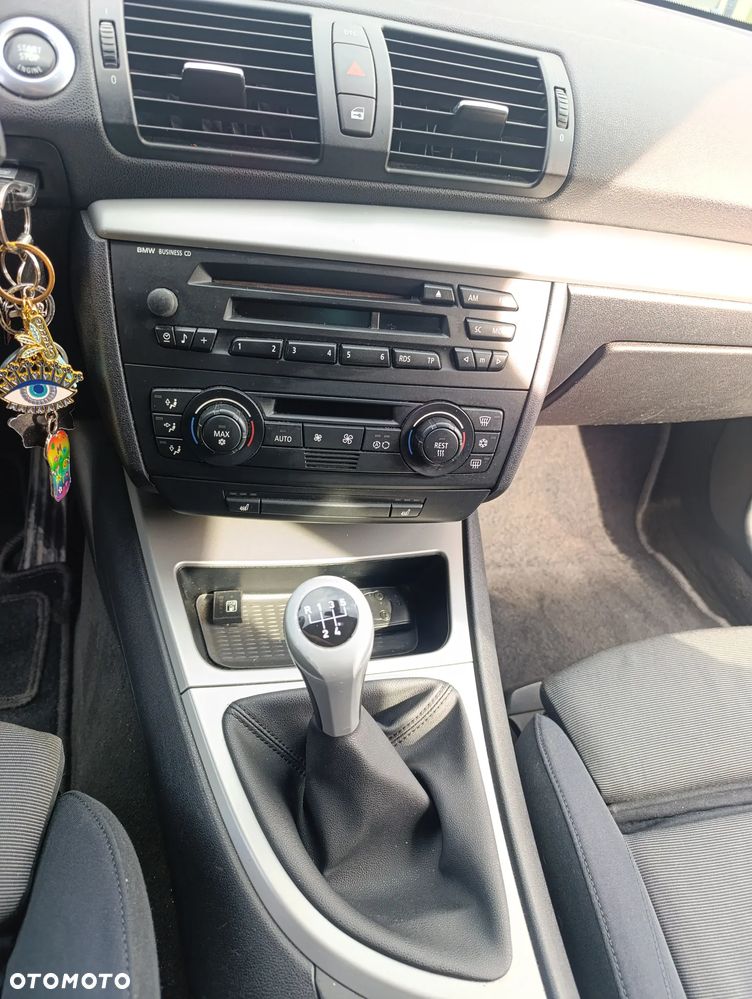 BMW Seria 1 - 12