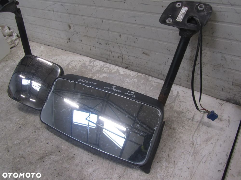 Mercedes Actros MP3 06->lusterko lewy przód UK - 3