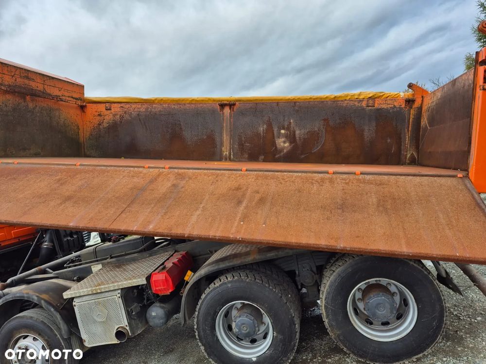Mercedes-Benz Actros - 15