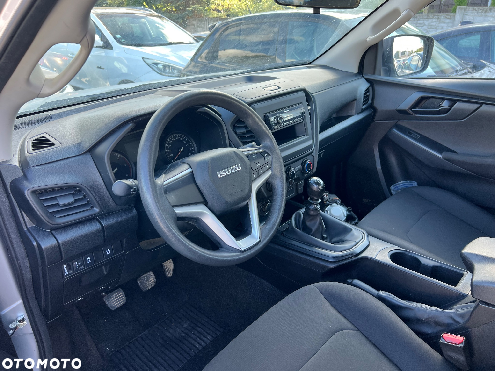 Isuzu D-Max 1.9 DC LS - 5