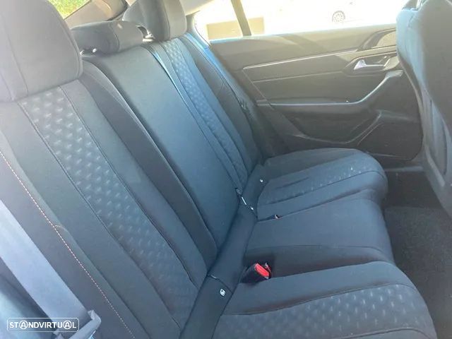 Peugeot 508 1.5 BlueHDi Allure EAT8 - 33