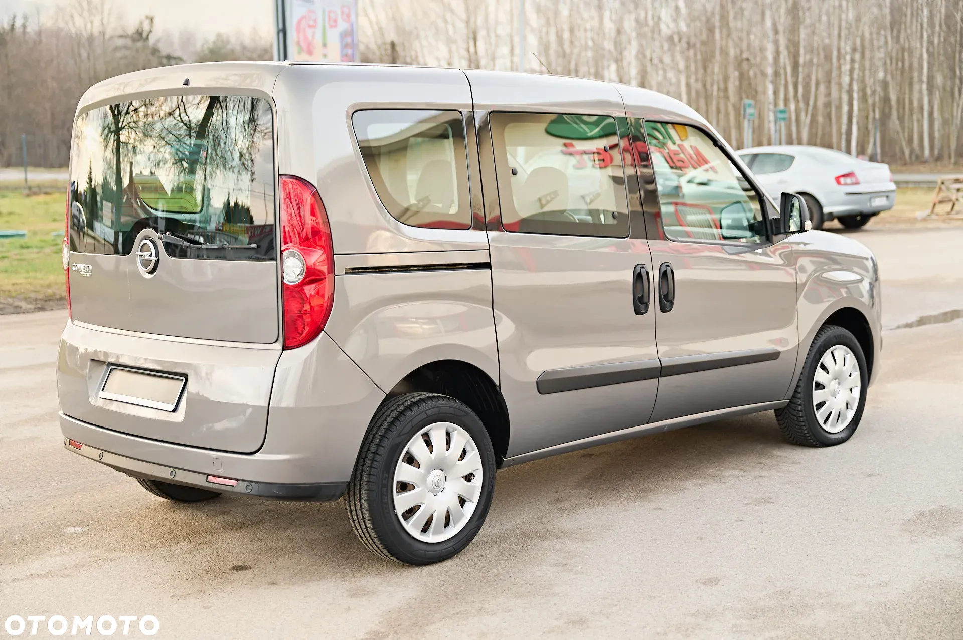 Opel Combo Tour 1.4 Enjoy Eu6 - 12