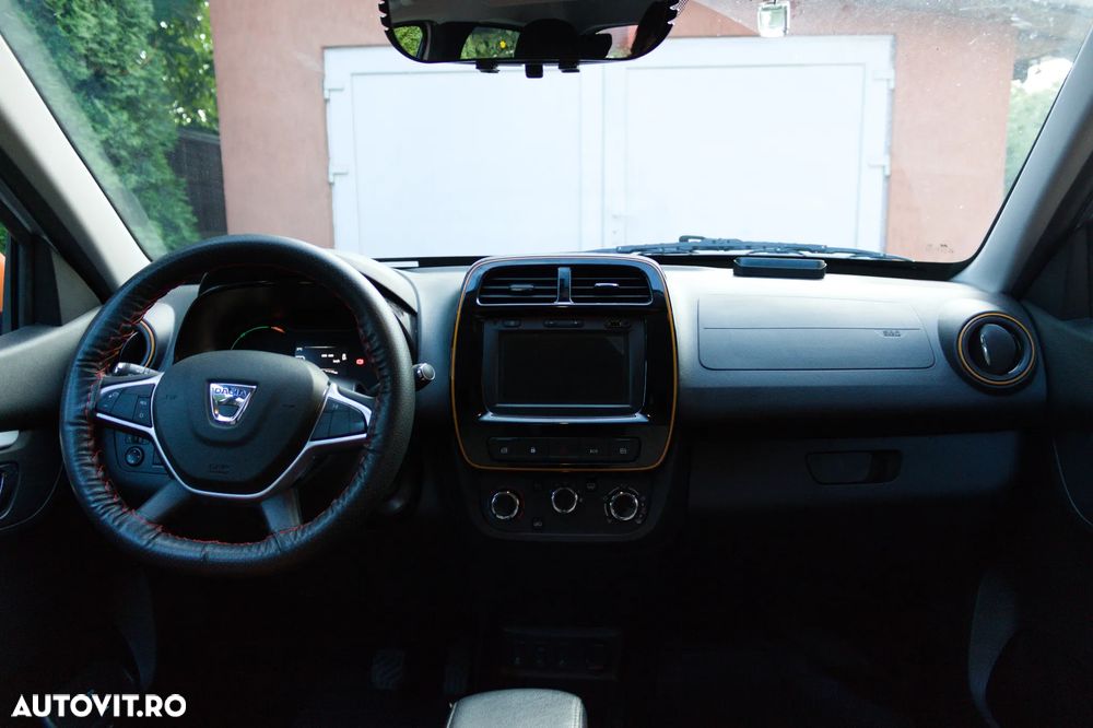 Dacia Spring Expression - 11