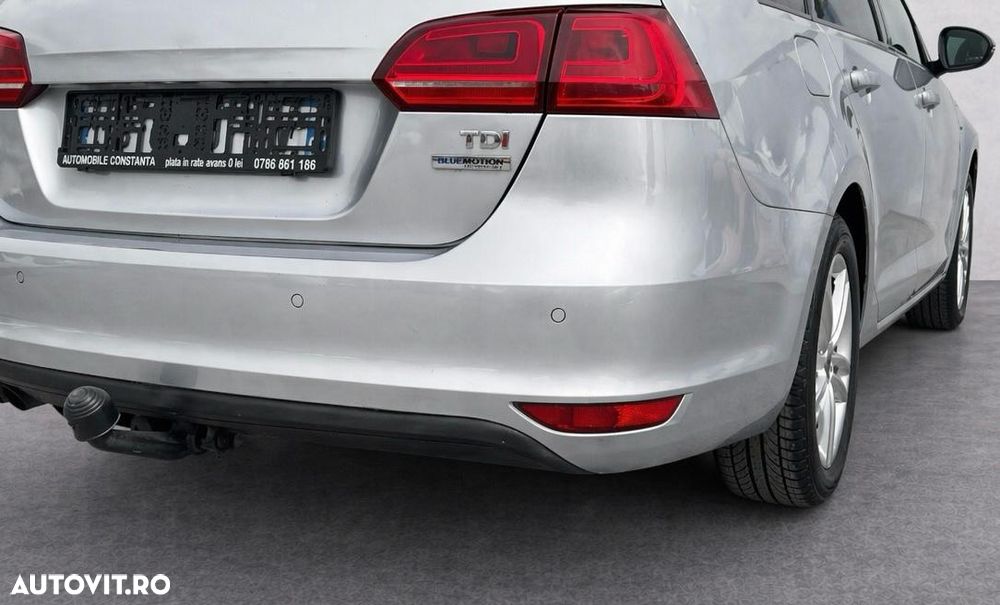 Volkswagen Jetta 1.6 TDI DSG Blue Motion Technology Comfortline - 15