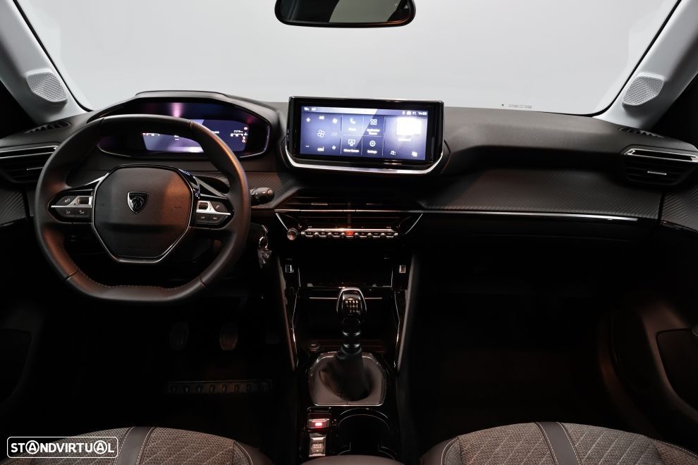 Peugeot 208 1.2 PureTech Allure - 18