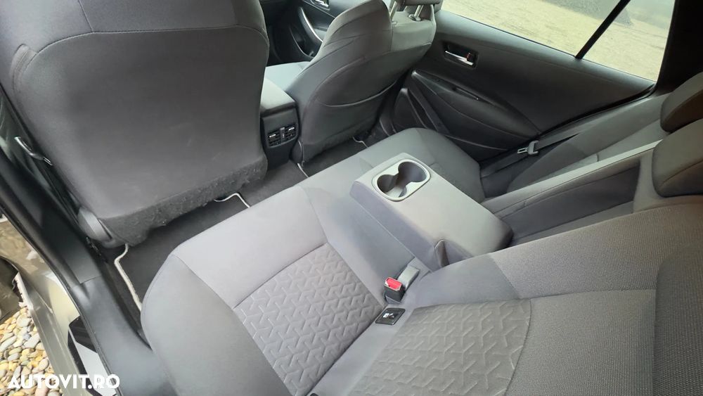 Toyota Corolla Sedan 1.8 HSD Dynamic Plus - 25