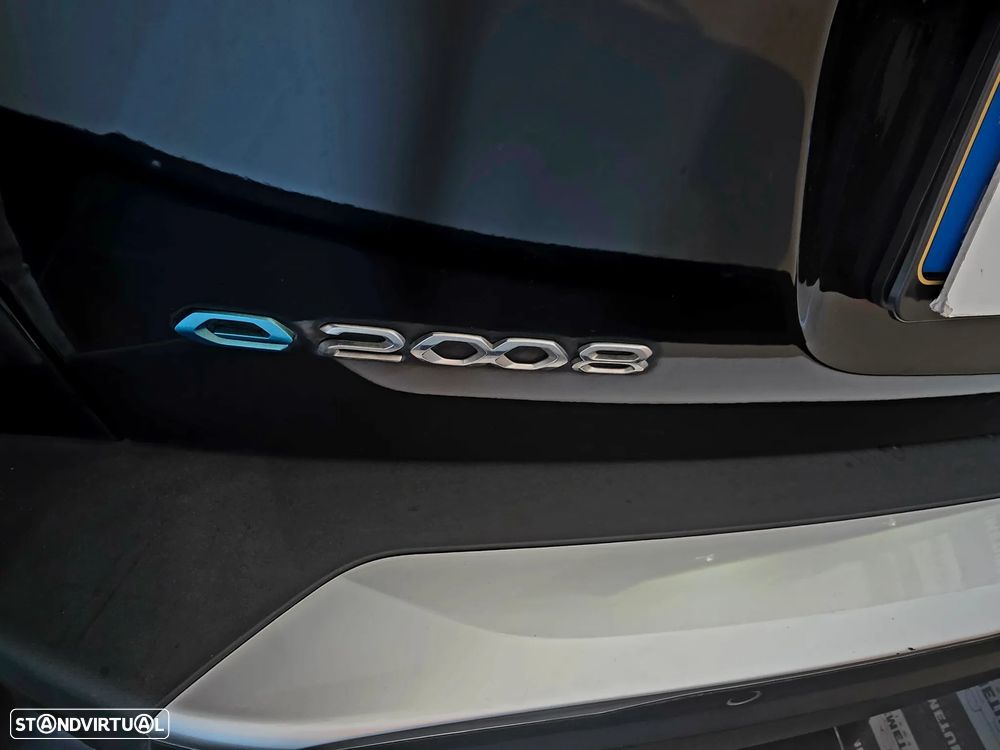 Peugeot e-2008 GT - 11