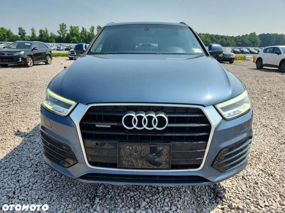 Audi Q3 2017 photo 2