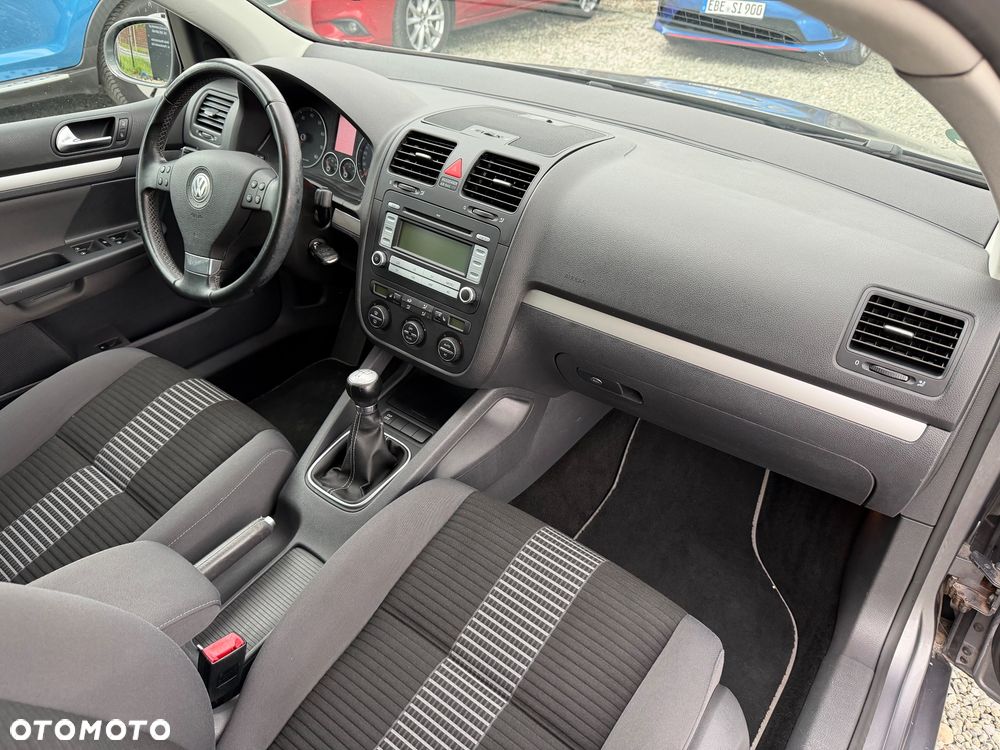 Volkswagen Golf 1.6 United - 38