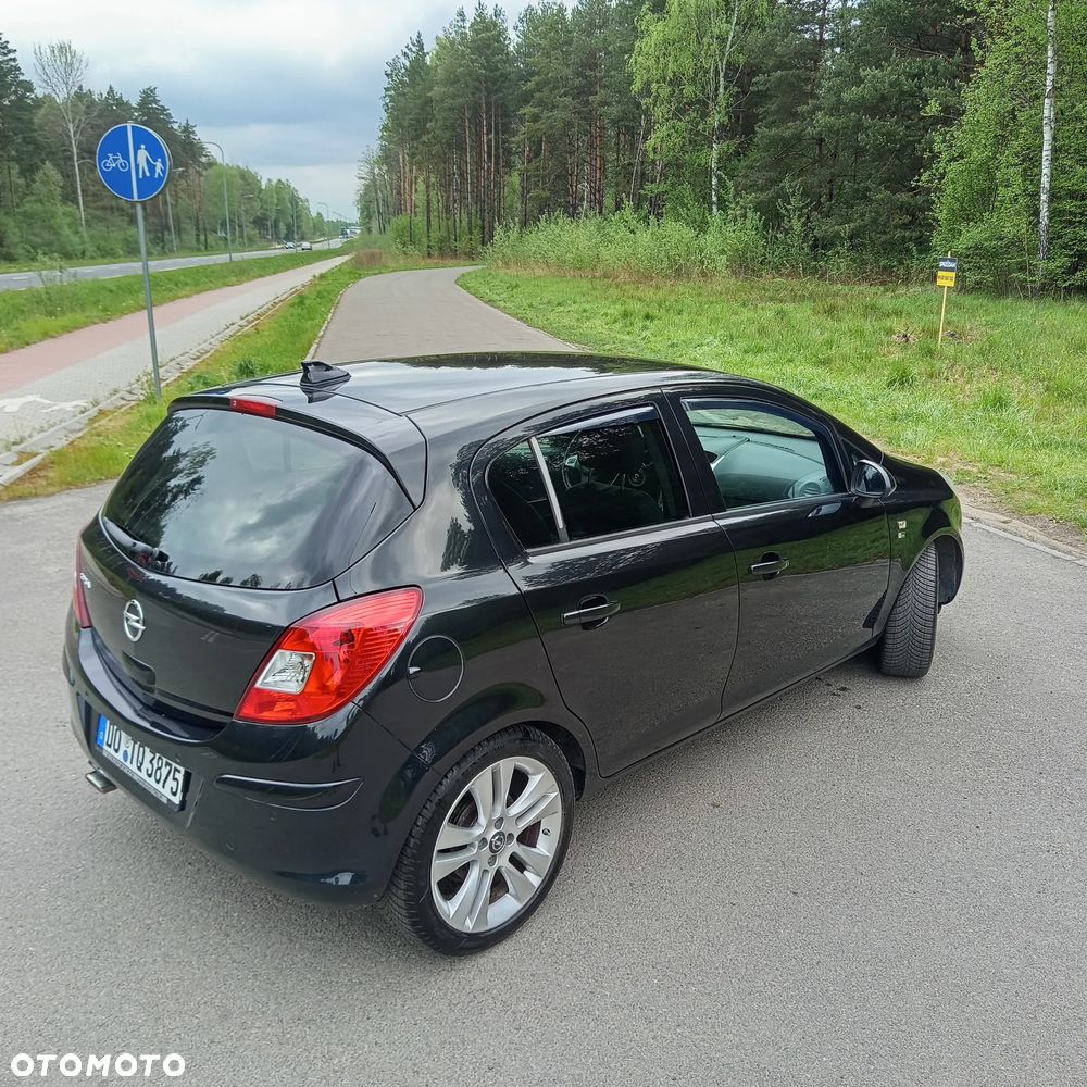 Opel Corsa 1.4 16V 150 Jahre - 3