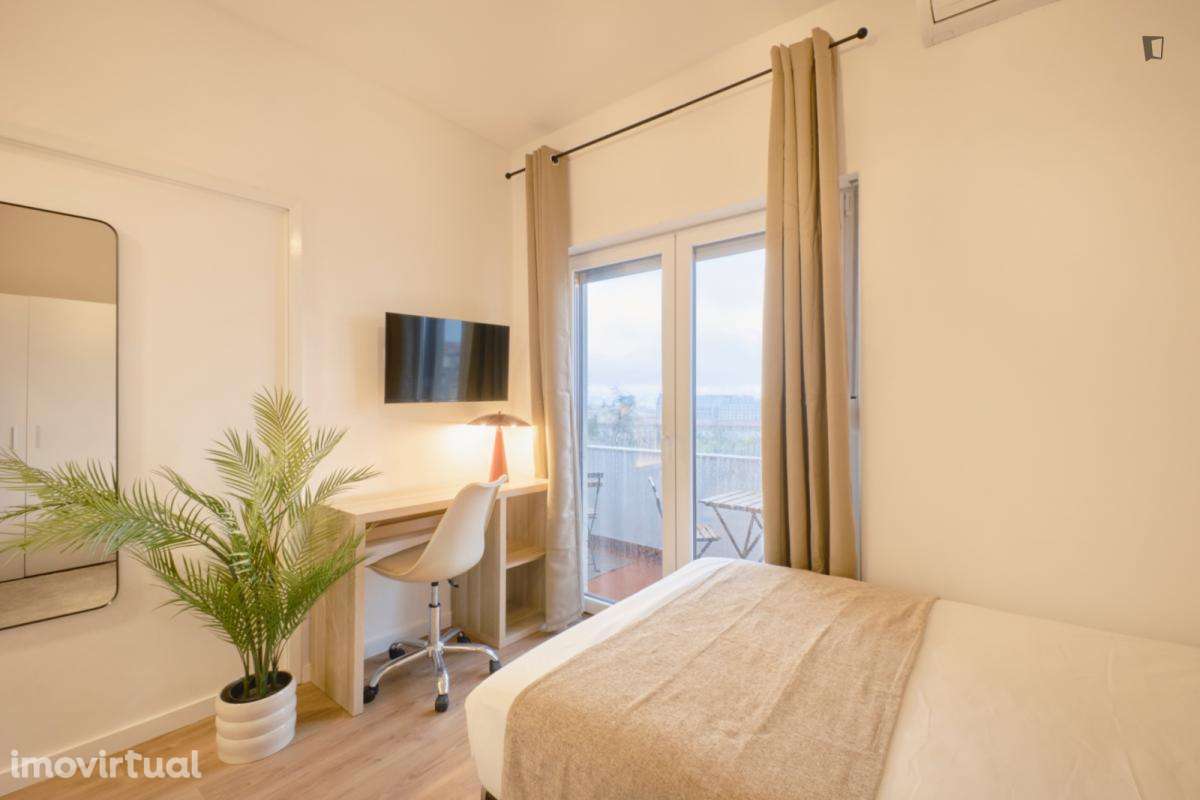 Quarto - localizado em Campolide Lisbon - Grande imagem: 4/37