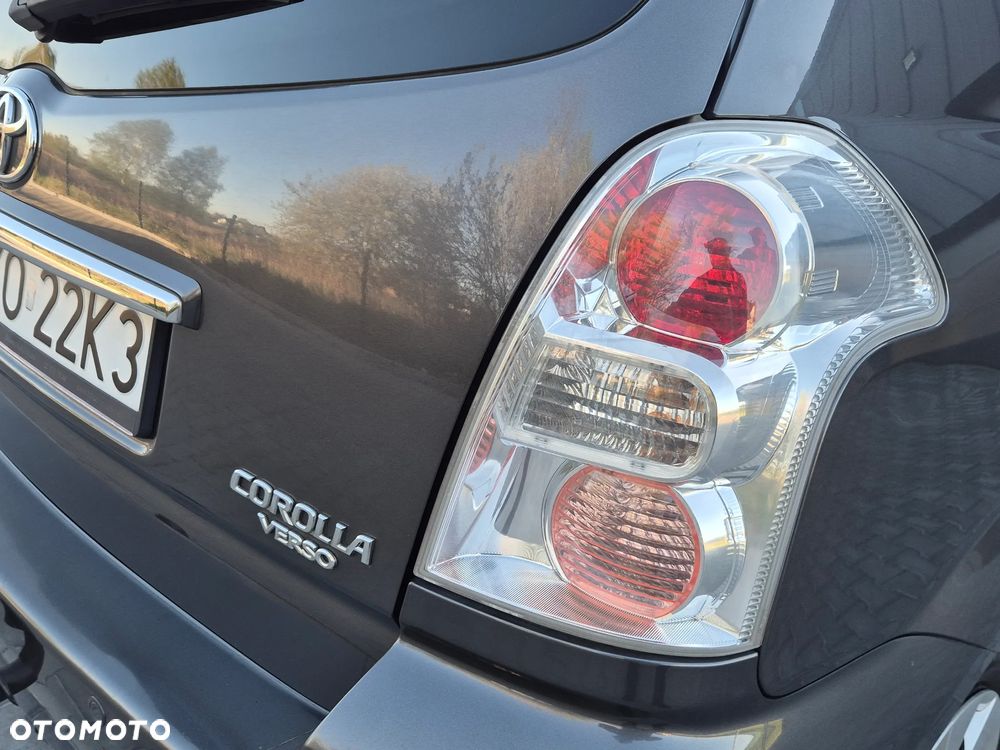 Toyota Corolla Verso 1.6 Premium - 20