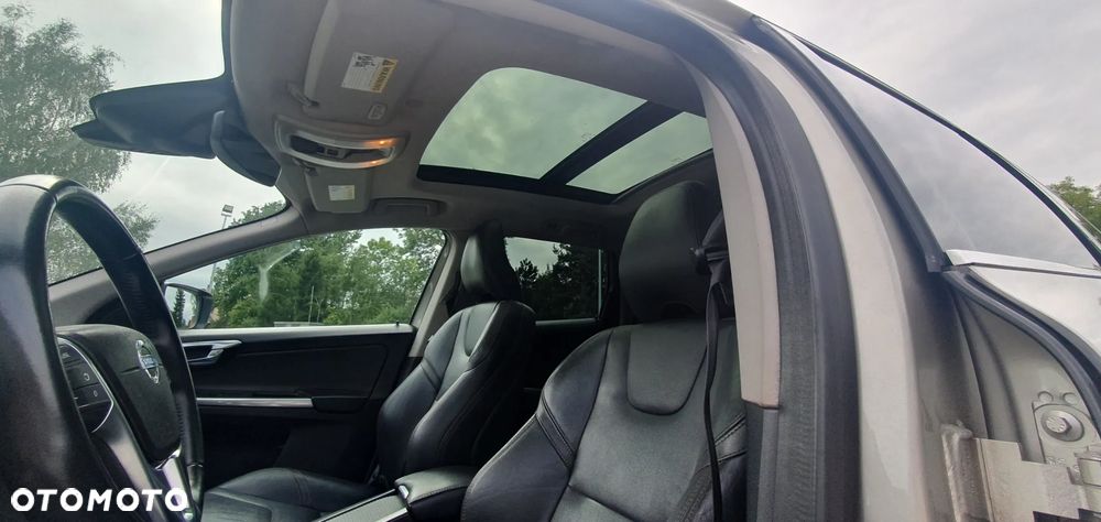 Volvo XC 60 T5 AWD Geartronic Momentum - 17