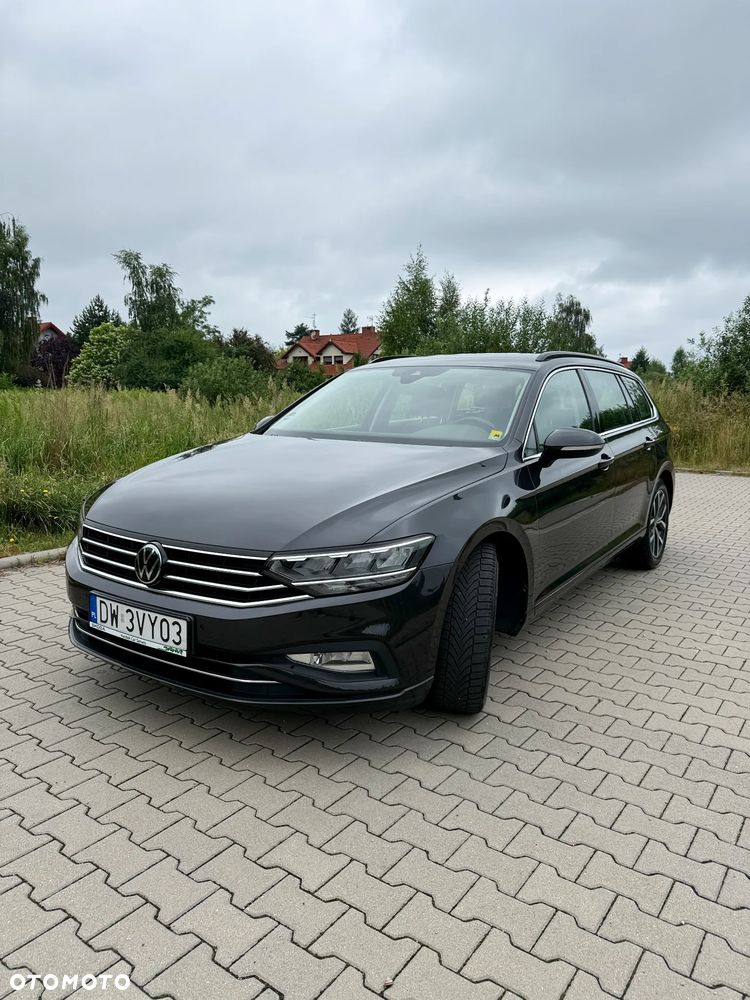 Volkswagen Passat 1.5 TSI EVO Business DSG - 1