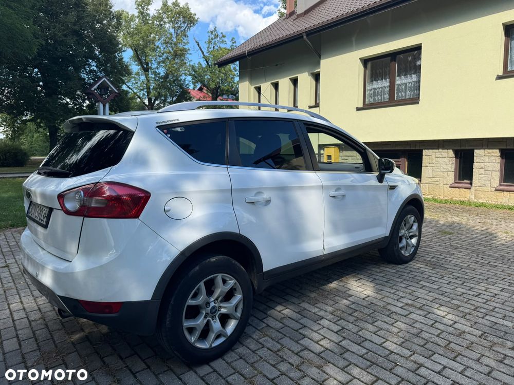 Ford Kuga 2.0 TDCi Titanium FWD - 5