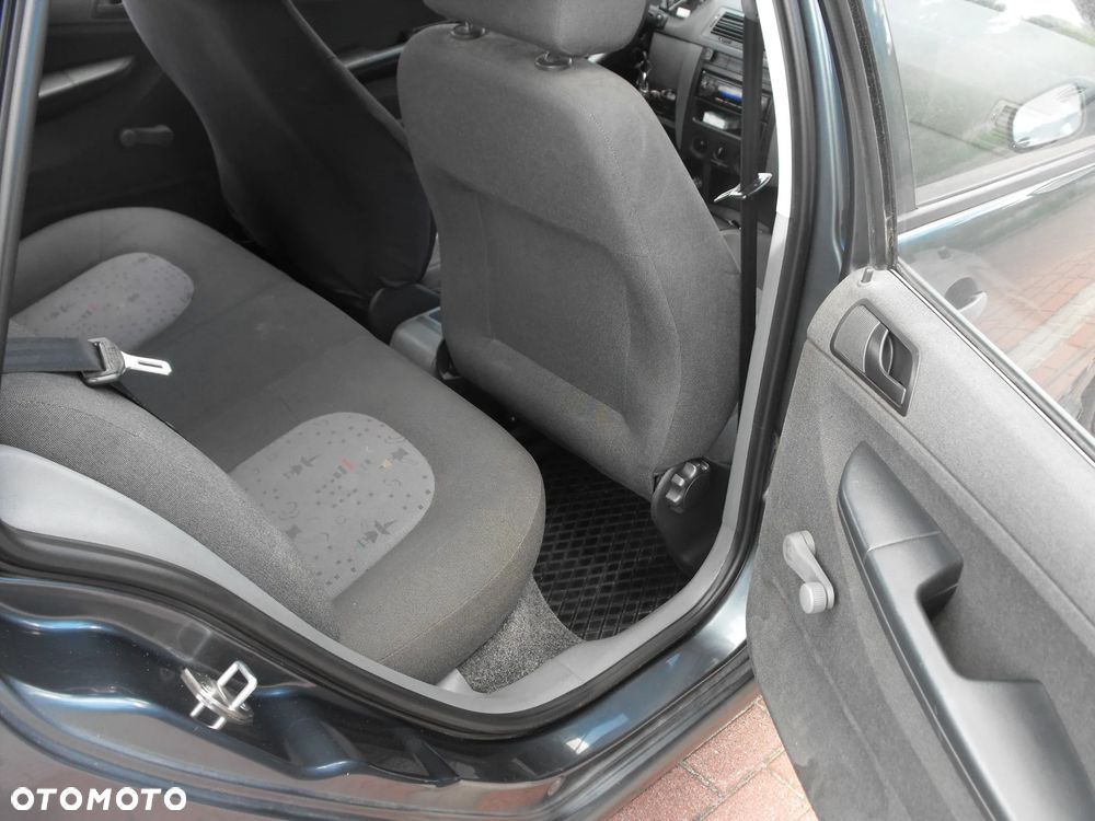 Skoda Fabia 1.2 HTP Classic - 7