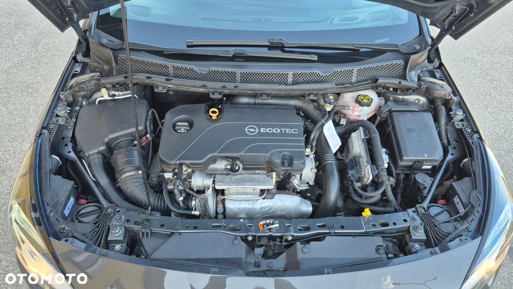 Opel Astra 1.4 Turbo Edition - 24