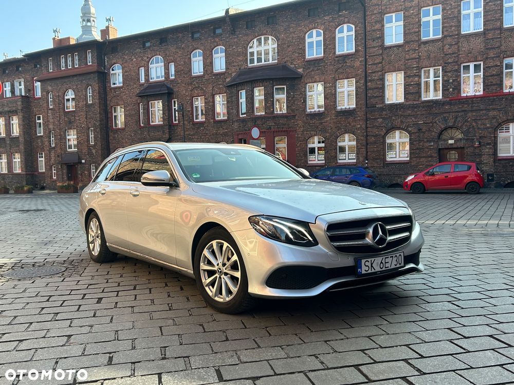 Mercedes-Benz Klasa E 220 d 9G-TRONIC - 2