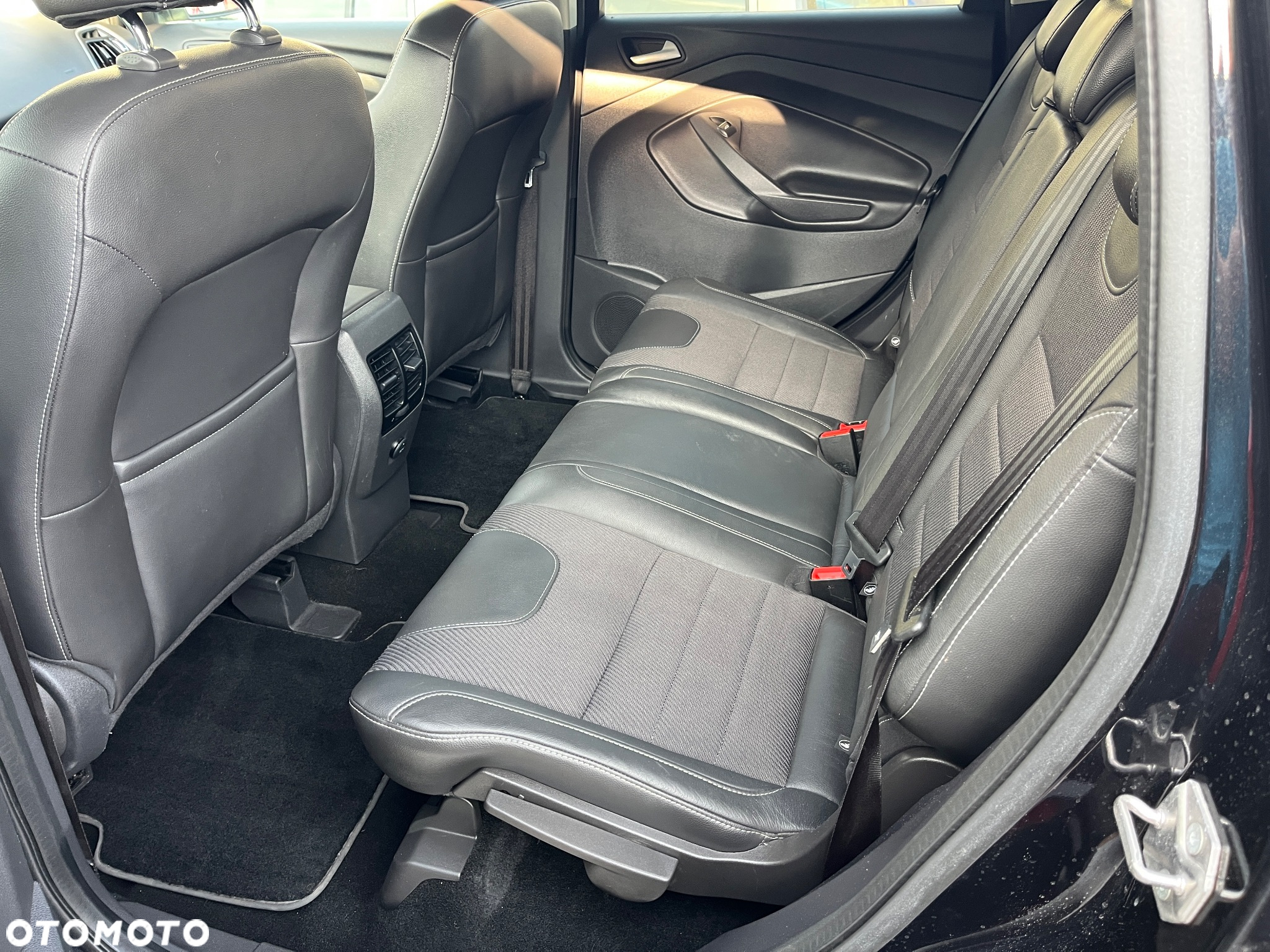 Ford Kuga 2.0 TDCi Titanium - 10