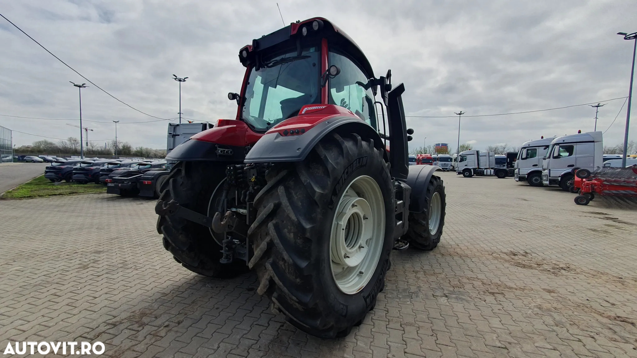 Valtra T 235 A - 4