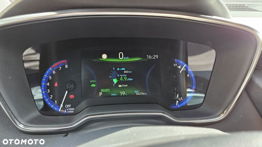 Toyota Corolla - 13