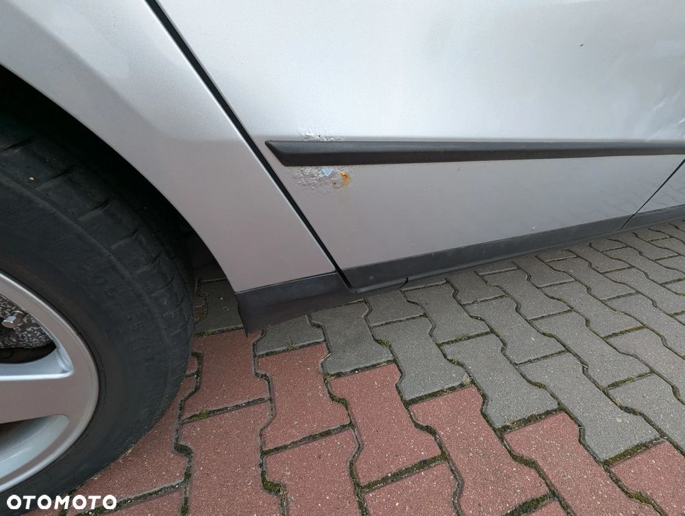 Volkswagen Passat - 6